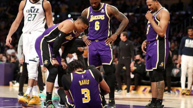 开云官网app-浓眉伤退詹姆斯顶上，湖人带着胜利进入全明星假期